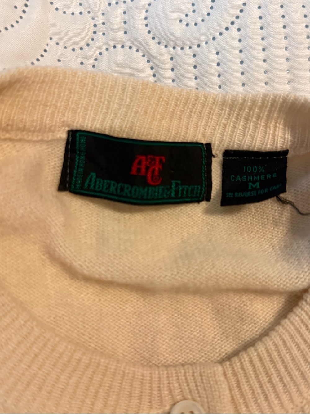 Abercrombie & Fitch Women’s Vintage Cashmere Cardigan Size Medium Ivory Beige